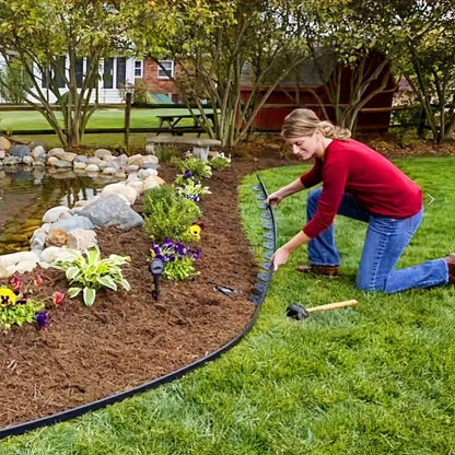 10m Flexible Black Lawn Edging Kit With 30 Stakes