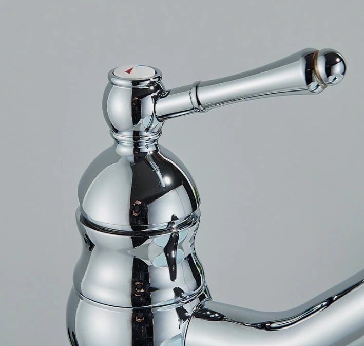 Basin Tap Retro 360 Swivel Bathroom Sink Faucet Single Lever Mixer Gold/Silver